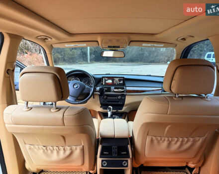 Білий БМВ Х5, об'ємом двигуна 2.98 л та пробігом 234 тис. км за 14800 $, фото 13 на Automoto.ua