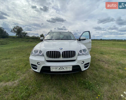Белый БМВ Х5, объемом двигателя 2.99 л и пробегом 140 тыс. км за 19000 $, фото 1 на Automoto.ua