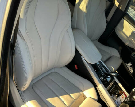 Белый БМВ Х5, объемом двигателя 2.99 л и пробегом 290 тыс. км за 22900 $, фото 8 на Automoto.ua