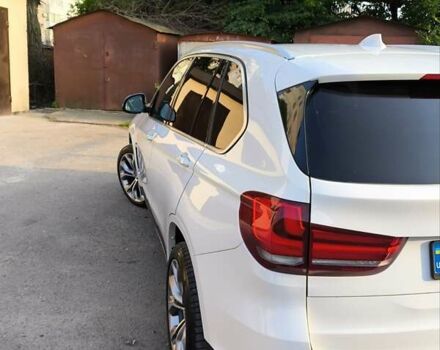 Белый БМВ Х5, объемом двигателя 3 л и пробегом 210 тыс. км за 18900 $, фото 6 на Automoto.ua