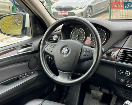 Білий БМВ Х5, об'ємом двигуна 3 л та пробігом 162 тис. км за 22500 $, фото 46 на Automoto.ua