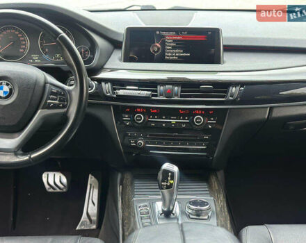 Белый БМВ Х5, объемом двигателя 3 л и пробегом 185 тыс. км за 26300 $, фото 12 на Automoto.ua