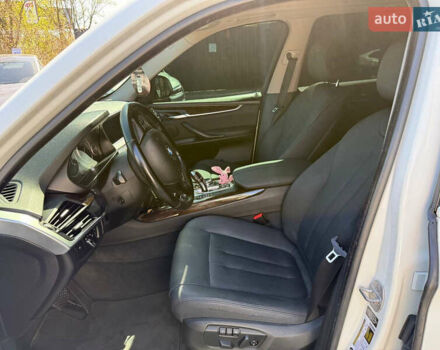 Белый БМВ Х5, объемом двигателя 2.98 л и пробегом 250 тыс. км за 19500 $, фото 7 на Automoto.ua