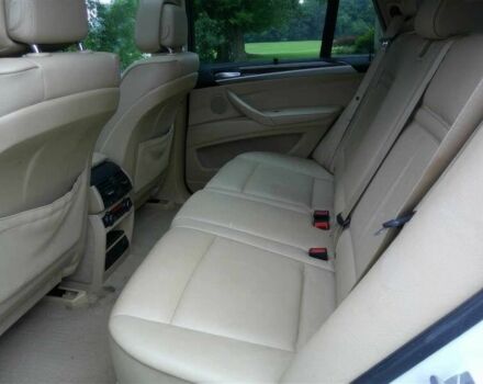 Белый БМВ Х5, объемом двигателя 3 л и пробегом 105 тыс. км за 3000 $, фото 9 на Automoto.ua