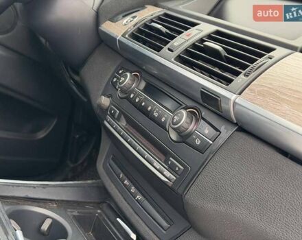 Білий БМВ Х5, об'ємом двигуна 2.98 л та пробігом 179 тис. км за 14850 $, фото 43 на Automoto.ua