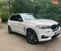 Белый БМВ Х5, объемом двигателя 2.99 л и пробегом 210 тыс. км за 25000 $, фото 1 на Automoto.ua