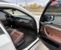Белый БМВ Х5, объемом двигателя 2.98 л и пробегом 190 тыс. км за 16200 $, фото 3 на Automoto.ua