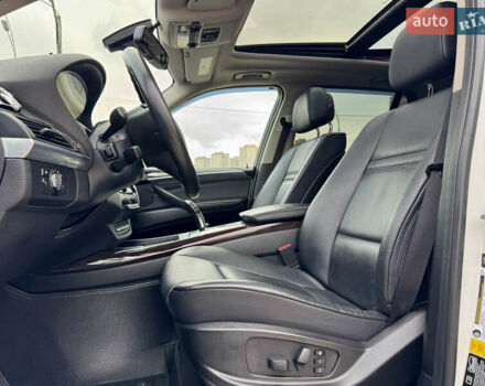 Білий БМВ Х5, об'ємом двигуна 3 л та пробігом 162 тис. км за 22500 $, фото 14 на Automoto.ua