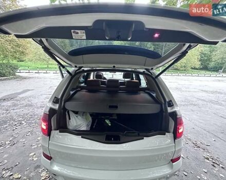 БМВ Х5 2013 в Тернополе на Automoto.ua Белый БМВ Х5, объемом двигателя 2.98 л и пробегом 222 тыс. км за 16666 $, фото 12 на Automoto.ua