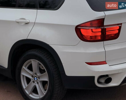 Білий БМВ Х5, об'ємом двигуна 2.98 л та пробігом 234 тис. км за 14800 $, фото 8 на Automoto.ua