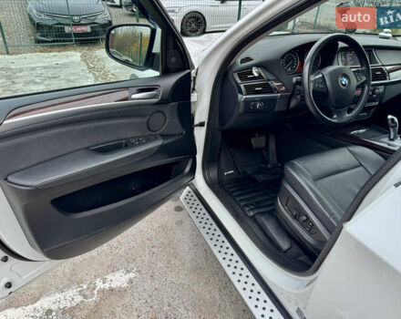 Білий БМВ Х5, об'ємом двигуна 3 л та пробігом 162 тис. км за 22500 $, фото 8 на Automoto.ua