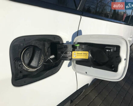 Білий БМВ Х5, об'ємом двигуна 3 л та пробігом 280 тис. км за 17900 $, фото 15 на Automoto.ua