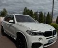 Белый БМВ Х5, объемом двигателя 3 л и пробегом 243 тыс. км за 19500 $, фото 2 на Automoto.ua