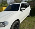 Белый БМВ Х5, объемом двигателя 3 л и пробегом 180 тыс. км за 12500 $, фото 3 на Automoto.ua