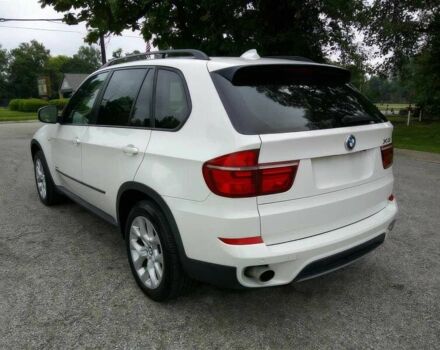 Белый БМВ Х5, объемом двигателя 3 л и пробегом 105 тыс. км за 3000 $, фото 3 на Automoto.ua