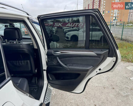 Білий БМВ Х5, об'ємом двигуна 3 л та пробігом 162 тис. км за 22500 $, фото 28 на Automoto.ua
