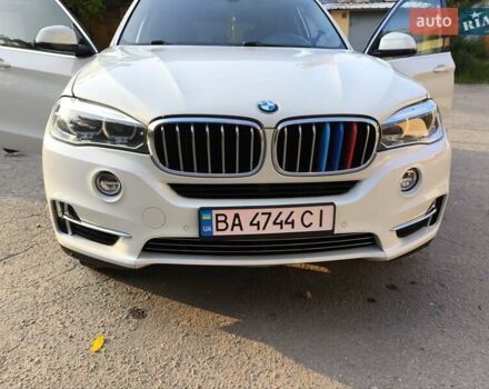 Белый БМВ Х5, объемом двигателя 3 л и пробегом 210 тыс. км за 18900 $, фото 19 на Automoto.ua