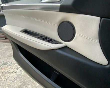 БМВ Х5 2013 в Львове на Automoto.ua Белый БМВ Х5, объемом двигателя 2.98 л и пробегом 142 тыс. км за 13000 $, фото 10 на Automoto.ua