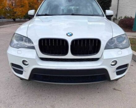 Белый БМВ Х5, объемом двигателя 3 л и пробегом 145 тыс. км за 7200 $, фото 1 на Automoto.ua