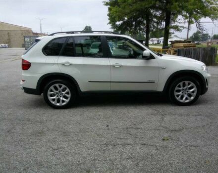 Белый БМВ Х5, объемом двигателя 3 л и пробегом 105 тыс. км за 3000 $, фото 5 на Automoto.ua