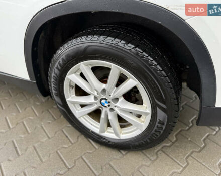 Білий БМВ Х5, об'ємом двигуна 3 л та пробігом 227 тис. км за 13900 $, фото 19 на Automoto.ua