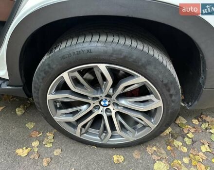 БМВ Х5 2013 в Тернополе на Automoto.ua Белый БМВ Х5, объемом двигателя 2.98 л и пробегом 222 тыс. км за 16666 $, фото 13 на Automoto.ua