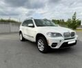 Белый БМВ Х5, объемом двигателя 3 л и пробегом 180 тыс. км за 12400 $, фото 1 на Automoto.ua