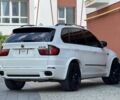 Белый БМВ Х5, объемом двигателя 3 л и пробегом 260 тыс. км за 12500 $, фото 2 на Automoto.ua