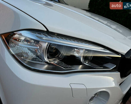 Белый БМВ Х5, объемом двигателя 2.99 л и пробегом 210 тыс. км за 30000 $, фото 8 на Automoto.ua