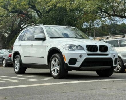 Белый БМВ Х5, объемом двигателя 3 л и пробегом 80 тыс. км за 13800 $, фото 2 на Automoto.ua