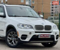Білий БМВ Х5, об'ємом двигуна 3 л та пробігом 162 тис. км за 22500 $, фото 76 на Automoto.ua