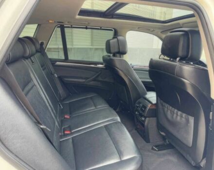 Белый БМВ Х5, объемом двигателя 3 л и пробегом 90 тыс. км за 6000 $, фото 11 на Automoto.ua