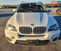 Белый БМВ Х5, объемом двигателя 3 л и пробегом 145 тыс. км за 2500 $, фото 1 на Automoto.ua