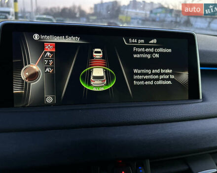 Белый БМВ Х5, объемом двигателя 3 л и пробегом 284 тыс. км за 25800 $, фото 17 на Automoto.ua