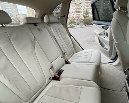 Білий БМВ Х5, об'ємом двигуна 2.99 л та пробігом 188 тис. км за 34800 $, фото 25 на Automoto.ua