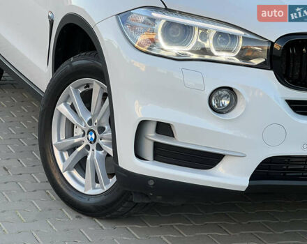 Белый БМВ Х5, объемом двигателя 2 л и пробегом 169 тыс. км за 23800 $, фото 9 на Automoto.ua