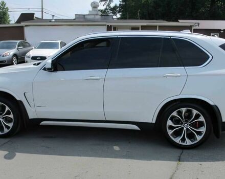 Белый БМВ Х5, объемом двигателя 3 л и пробегом 86 тыс. км за 13500 $, фото 3 на Automoto.ua