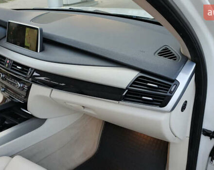 Білий БМВ Х5, об'ємом двигуна 3 л та пробігом 259 тис. км за 29900 $, фото 27 на Automoto.ua