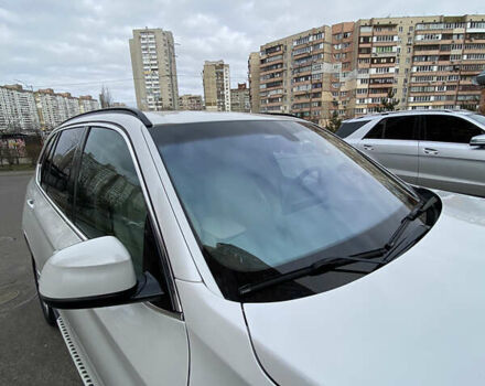 Білий БМВ Х5, об'ємом двигуна 2.99 л та пробігом 188 тис. км за 34800 $, фото 5 на Automoto.ua