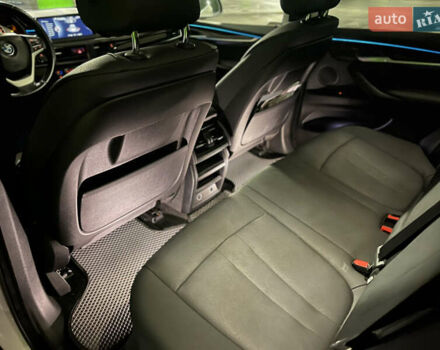 Белый БМВ Х5, объемом двигателя 3 л и пробегом 159 тыс. км за 25000 $, фото 15 на Automoto.ua