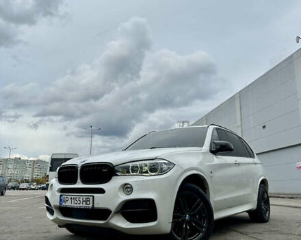 Белый БМВ Х5, объемом двигателя 3 л и пробегом 263 тыс. км за 35900 $, фото 2 на Automoto.ua