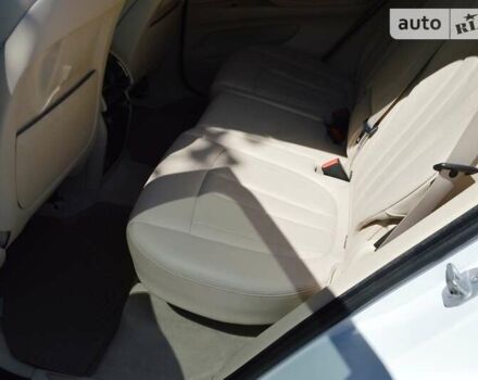 Белый БМВ Х5, объемом двигателя 3 л и пробегом 175 тыс. км за 21900 $, фото 28 на Automoto.ua