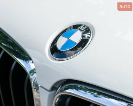 Белый БМВ Х5, объемом двигателя 2 л и пробегом 267 тыс. км за 23500 $, фото 4 на Automoto.ua
