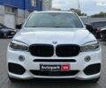 Белый БМВ Х5, объемом двигателя 3 л и пробегом 180 тыс. км за 34990 $, фото 1 на Automoto.ua