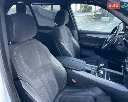 Белый БМВ Х5, объемом двигателя 3 л и пробегом 184 тыс. км за 32000 $, фото 56 на Automoto.ua