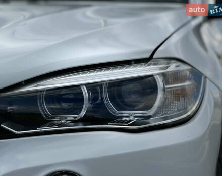 Белый БМВ Х5, объемом двигателя 2.98 л и пробегом 135 тыс. км за 20000 $, фото 6 на Automoto.ua