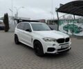 Білий БМВ Х5, об'ємом двигуна 2.98 л та пробігом 160 тис. км за 26500 $, фото 5 на Automoto.ua
