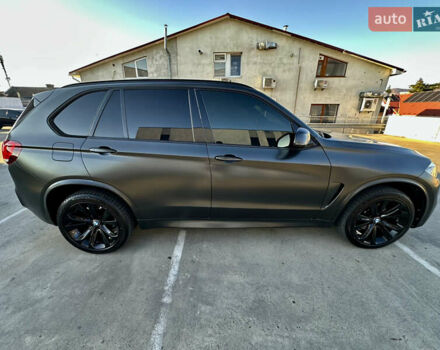 Белый БМВ Х5, объемом двигателя 2.99 л и пробегом 275 тыс. км за 25500 $, фото 6 на Automoto.ua