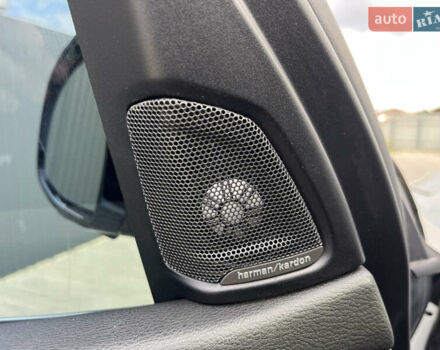 Белый БМВ Х5, объемом двигателя 3 л и пробегом 302 тыс. км за 18300 $, фото 10 на Automoto.ua