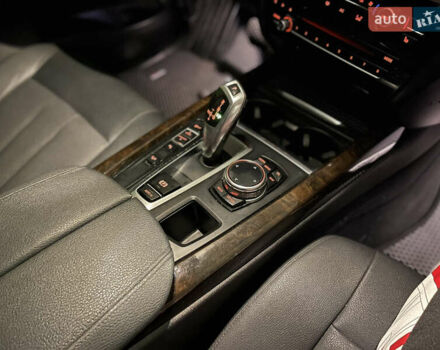 Белый БМВ Х5, объемом двигателя 3 л и пробегом 159 тыс. км за 25000 $, фото 11 на Automoto.ua